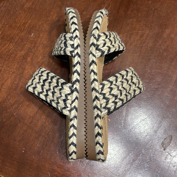 Lucky Brand Decime  Slip On Slide Sandals - Picture 5 of 10